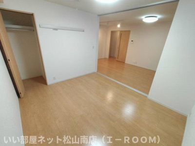 【居間・リビング】 | アルフラット椿 Ｂ棟