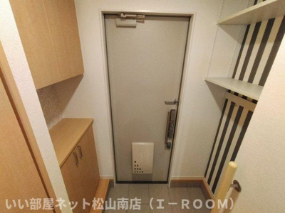 【玄関】 | アルフラット椿 Ｂ棟