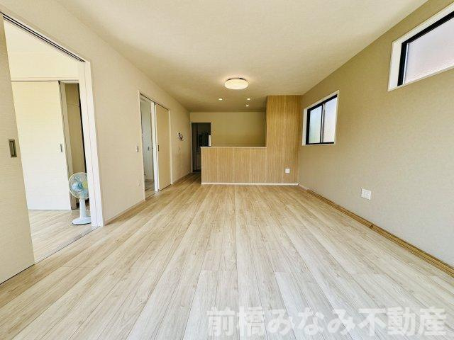 前橋市日吉町4丁目2期　限定1棟　ずっとプラス　新築建売の居間・リビング|使いやすいリビングです