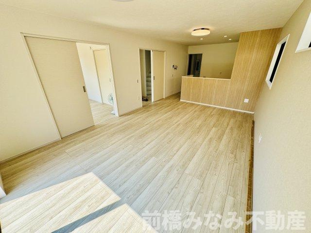 前橋市日吉町4丁目2期　限定1棟　ずっとプラス　新築建売の居間・リビング|こちらの居間で趣味の時間をお楽しみください