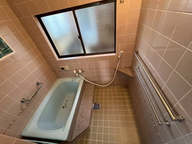 摂津戸建の浴室