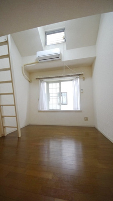 【居間・リビング】 | ブルースカイツルセ | おしゃれなリビングです