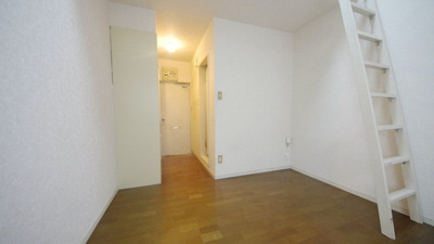 【居間・リビング】 | ブルースカイツルセ | おしゃれな居間です