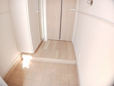 【玄関】 | アリビオ | 収納もある玄関です