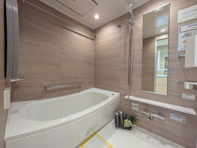 高尾パークハイツＡ棟の浴室|～新規交換したキレイなバスルーム　気持ち良く湯船に浸かる事が出来ます～