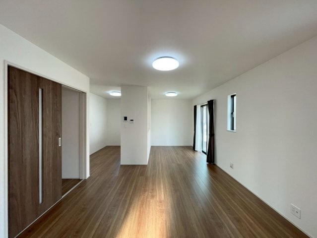 【居間・リビング】 | 前橋市天川大島町　B号棟