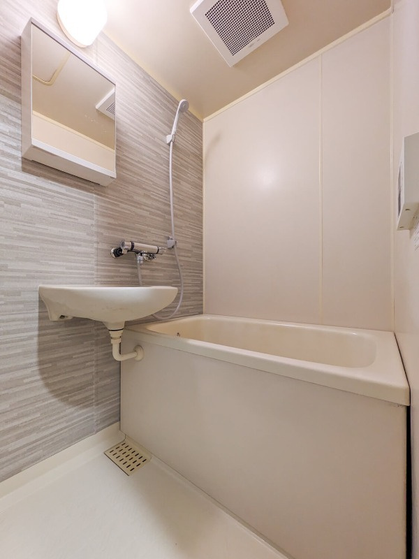 サンヴァレー田中の浴室