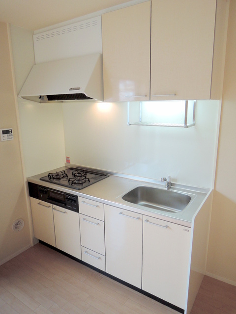 ＮＥＲＩＮＥ ＫＡＭＩＵＭＡのキッチン|料理の幅も広がるグリル付ガス3口システムキッチン