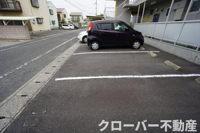 リーフコート宇多津の駐車場