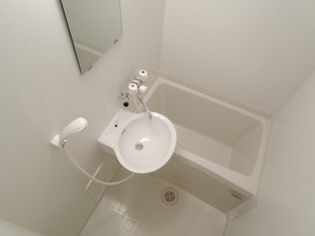 レオパレス神屋Ⅰの浴室