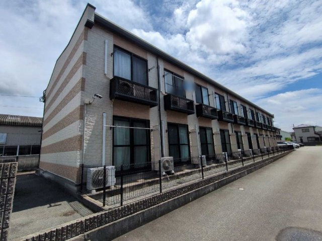 レオパレスゴールドリングＡの外観