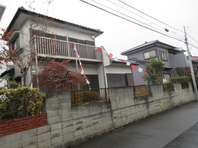 中古戸建　熊谷市拾六間789-5（リフォーム住宅）の前面道路含む現地写真