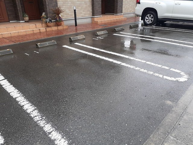 ヌーベル・ヴァンＢの駐車場