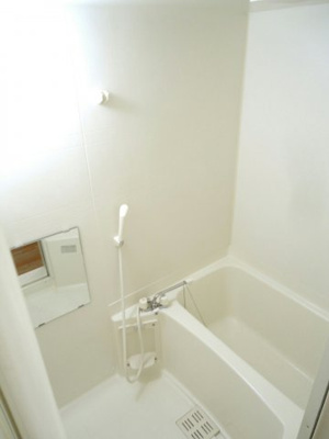 【浴室】 | ラッキービレッジ | 落ち着いた空間のお風呂です