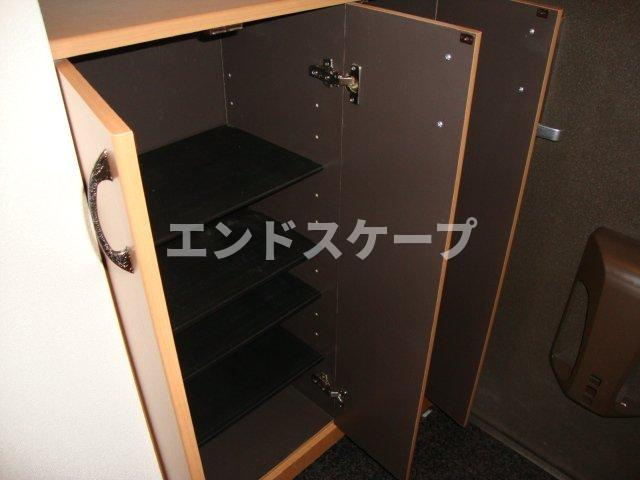 ヒーリングカーサＡの玄関|下駄箱
高崎、前橋のお部屋探しはエンドスケープまで！お客様の理想お聞かせ下さい♪