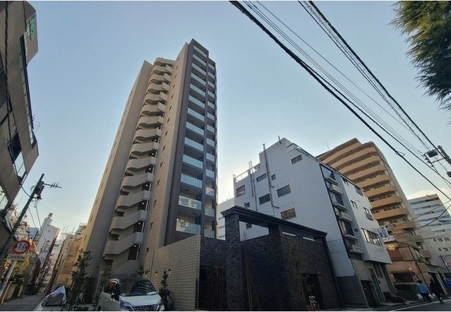 【外観】ルジェンテ新宿御苑前