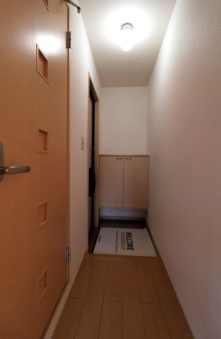 エスペランサＴＡＴＳＵＭＩの玄関