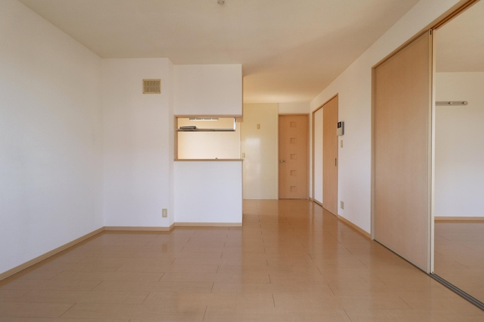 エスペランサＴＡＴＳＵＭＩの居間・リビング