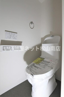 【トイレ】 | ＬＵＭＩＥＬＥ越智