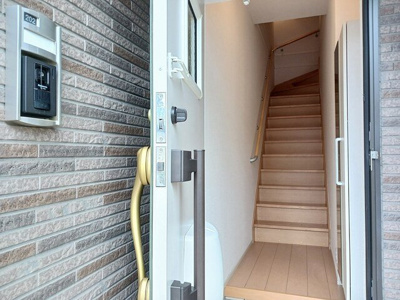 【玄関】 | ヴィル・アルモニー | シンプルで使いやすい玄関です