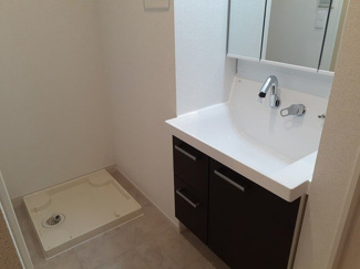 【洗面所】 | Ｂｌｕｅ　Ｒｉｓｅ | 脱衣スペースもあります