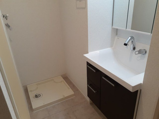 【洗面所】 | Ｂｌｕｅ　Ｒｉｓｅ | スペースが確保できる洗面所です