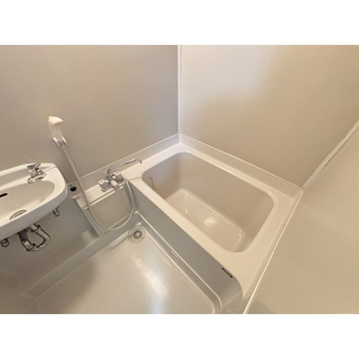 【浴室】 | メゾン・ド・エイミー | 日々の疲れを癒すお風呂付です