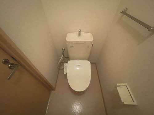 熊本市中央区新屋敷２丁目のアパートのトイレ