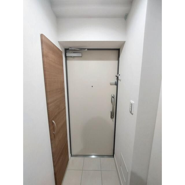 アルファコート蕨５の玄関