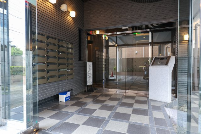ライオンズマンション小山のエントランス