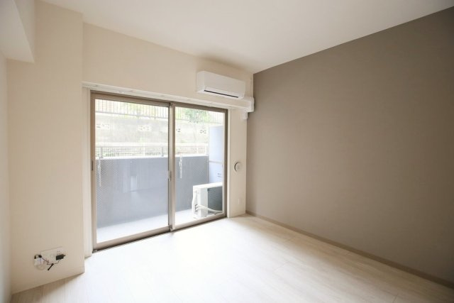 新宿区西落合２丁目のマンションの画像