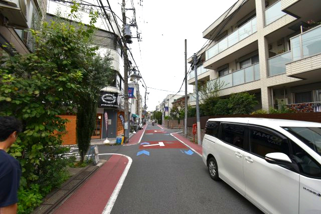 宮前3丁目・建築条件付売地の前面道路含む現地写真