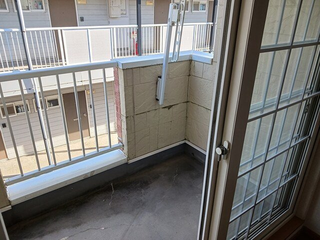 【バルコニー】