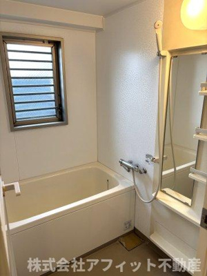 【浴室】 | フラットリア笠岡 | 追い焚き機能付き