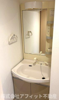 【洗面所】 | フラットリア笠岡 | 洗髪洗面化粧台