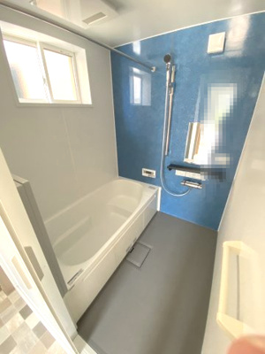 【浴室】 | 平佐町字三本松 戸建 | ※新築時の写真になります。