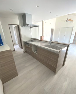 【キッチン】 | 平佐町字三本松 戸建 | ※新築時の写真になります。