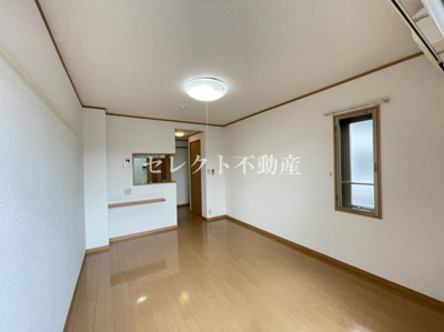 【居間・リビング】 | 八反丸ビルⅡ | 【八反丸ビルⅡ】きれいな内装です