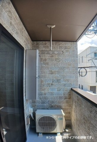 シャノワールＮのバルコニー