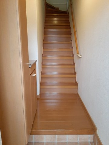 リバーストーン５の玄関|落ち着いた玄関です