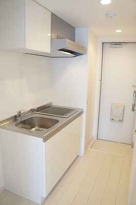 リブリ・レイヴ花園のキッチン|コンパクトなキッチンで掃除もラクラク