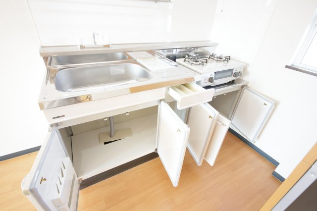 ヴィレッジねむのキッチン|別部屋同一間取りのお写真となります。