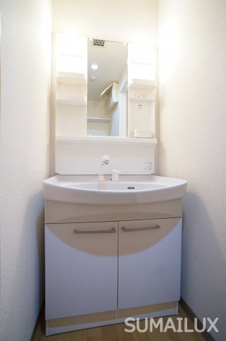 熊本市南区近見７丁目の賃貸マンションの独立洗面台