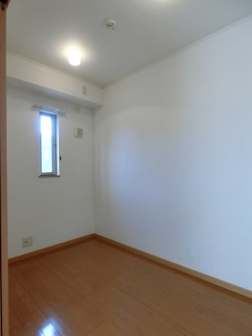 プラシードの洋室