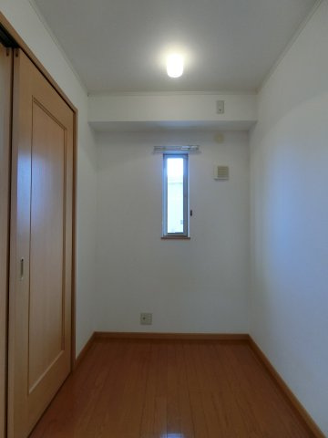 プラシードの洋室