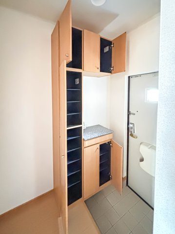 ヌーベル　ピアッツァⅠの収納|イメージ102号室の写真