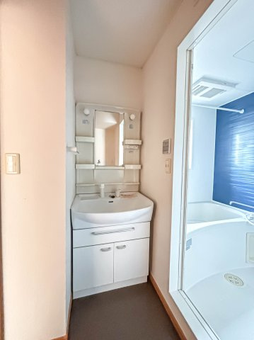 ヌーベル　ピアッツァⅠの洗面所