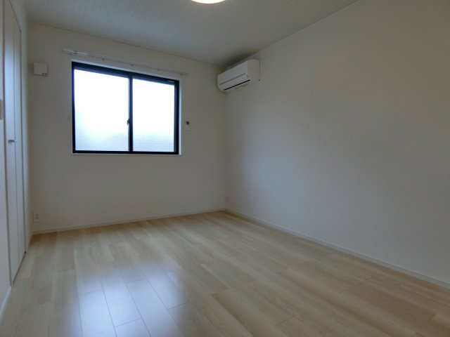 グランシャリオ　アルファ　Ｂの洋室