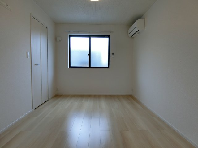 グランシャリオ　アルファ　Ｂの洋室