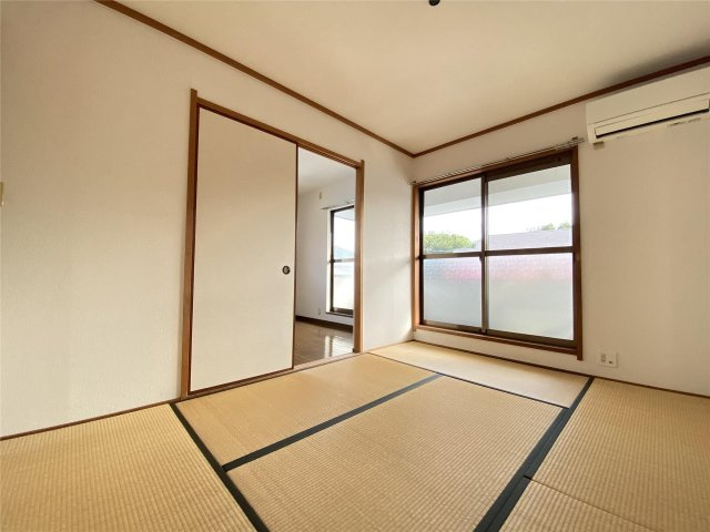 熊本市中央区十禅寺１丁目のアパートの和室